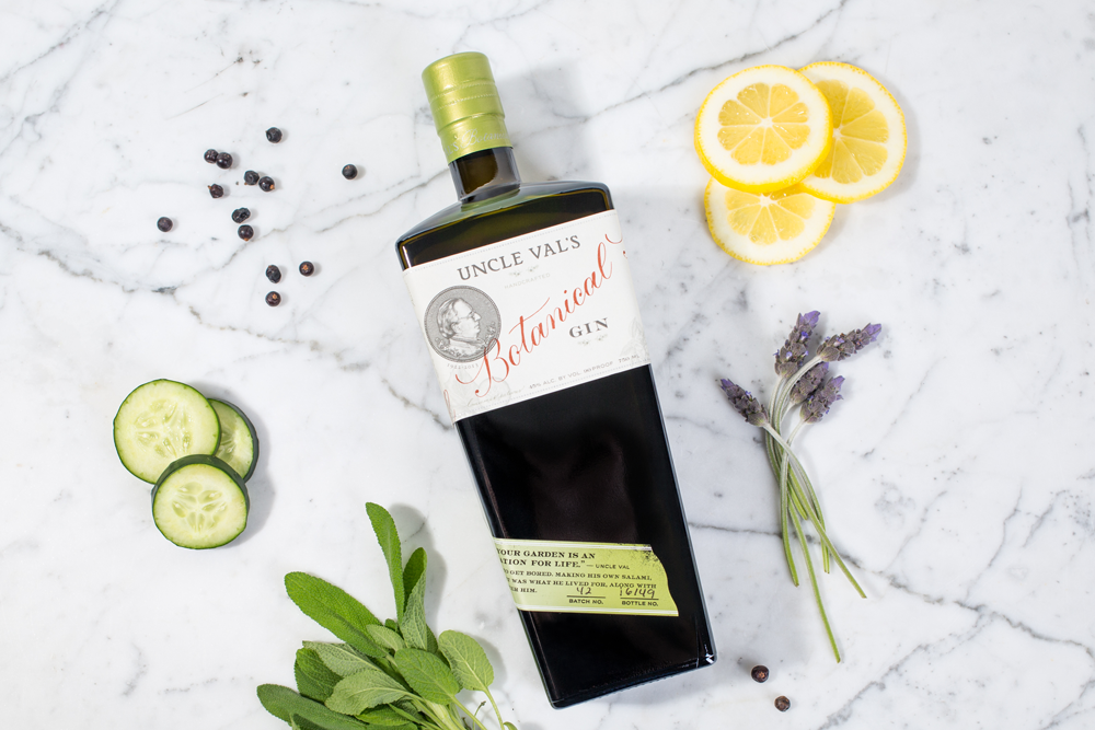 botanical_flatlay_edited gin bottles and vegies
